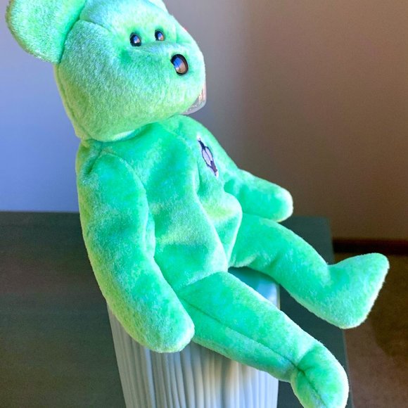 1999 4229 Retired Kicks Green Soccer Teddy Bear Plush Ty Beanie Baby MWMT - Picture 4 of 7